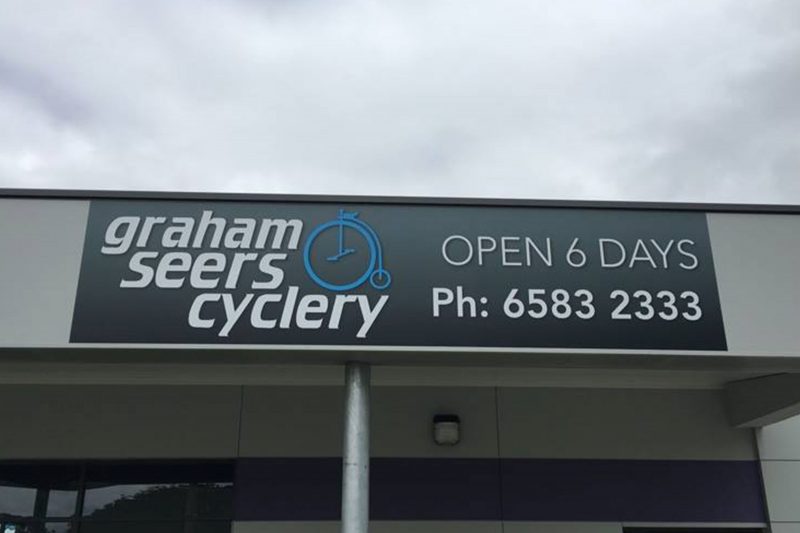 Shop front signage by Digital Signs Printing Digital Signs